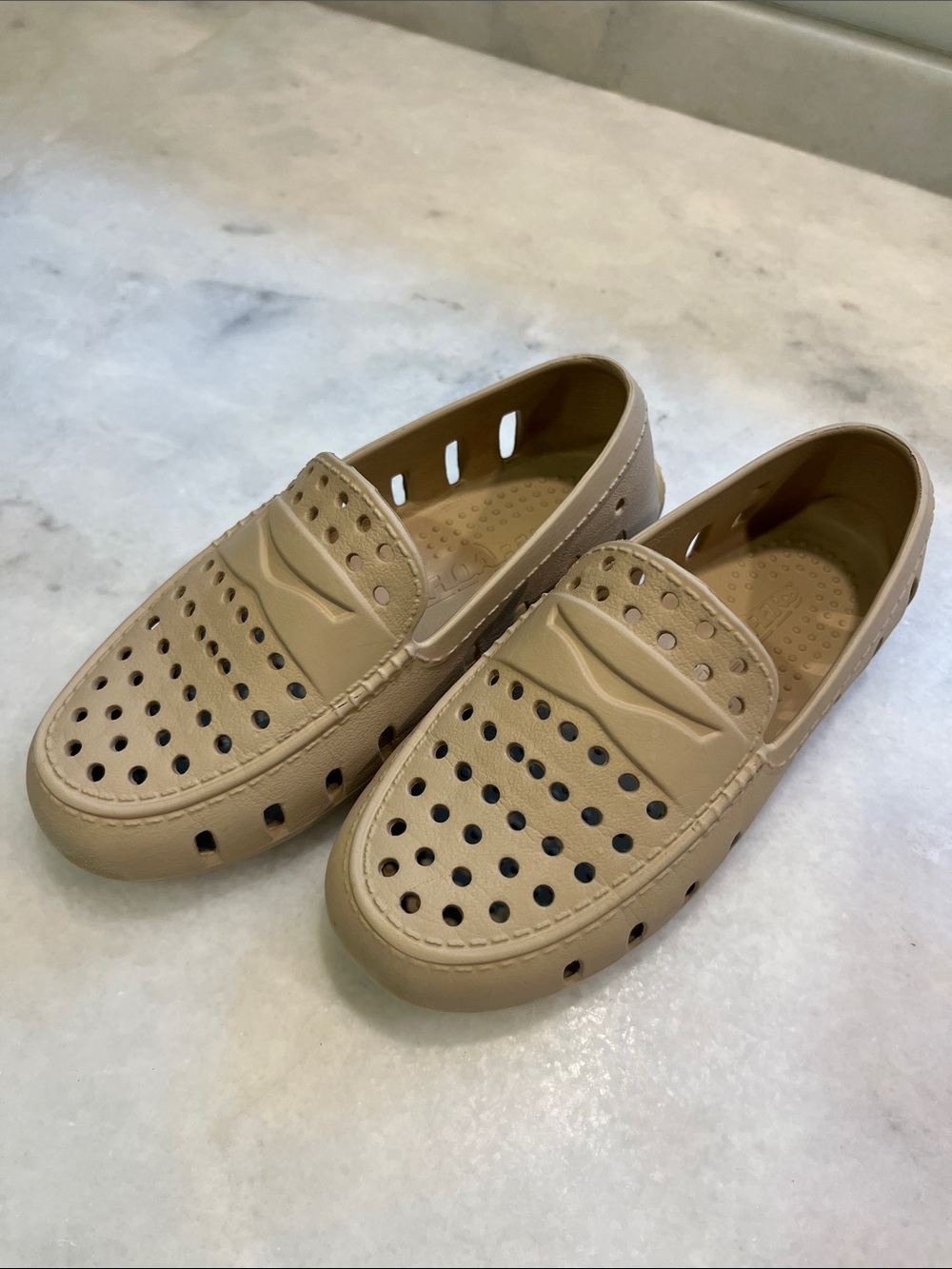 Floafers Kids Prodigy Warm Sand Coconut Loafers - size 13